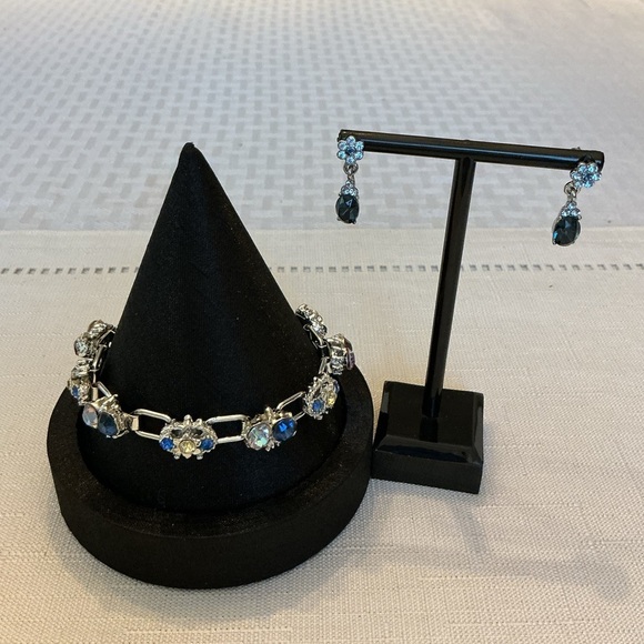 Sapphire Rhinestone and Earring Set Jewelry - Sapphire Rhinestone Silver Tone Bracelet and Earring Set